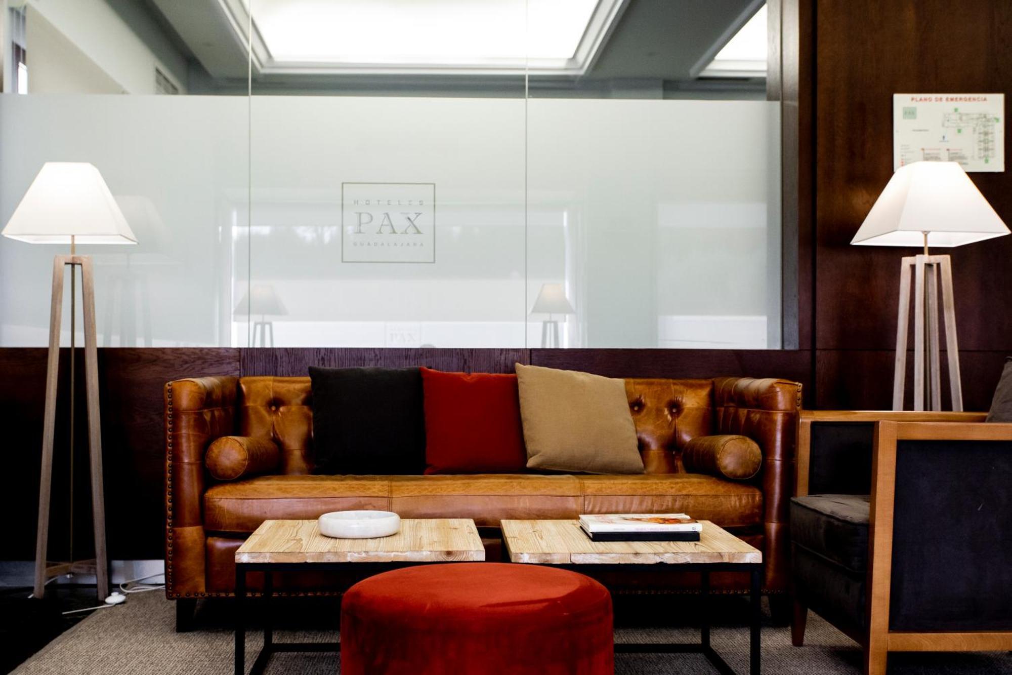 Hotel Pax Guadalajara Ngoại thất bức ảnh