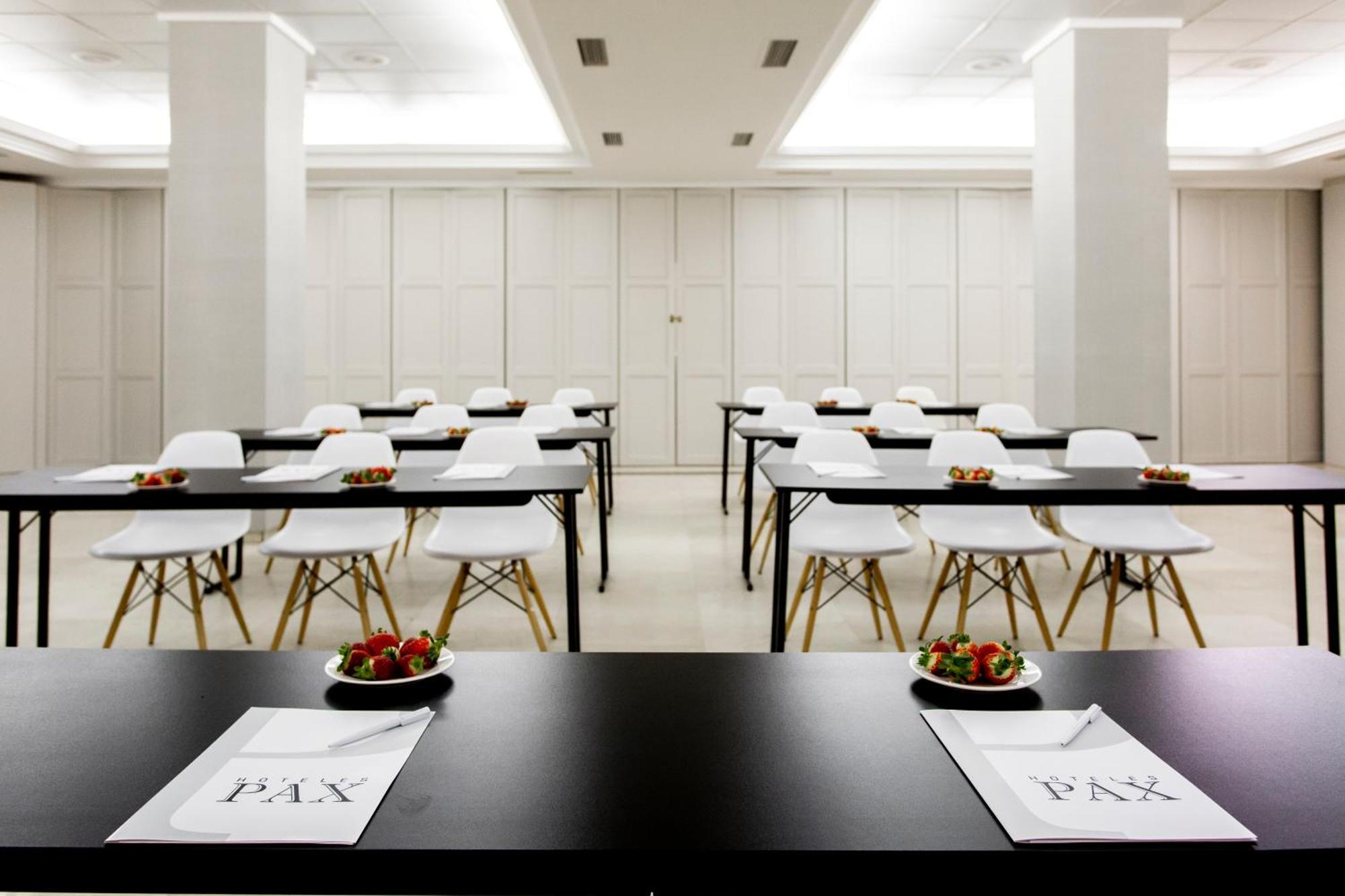Hotel Pax Guadalajara Ngoại thất bức ảnh