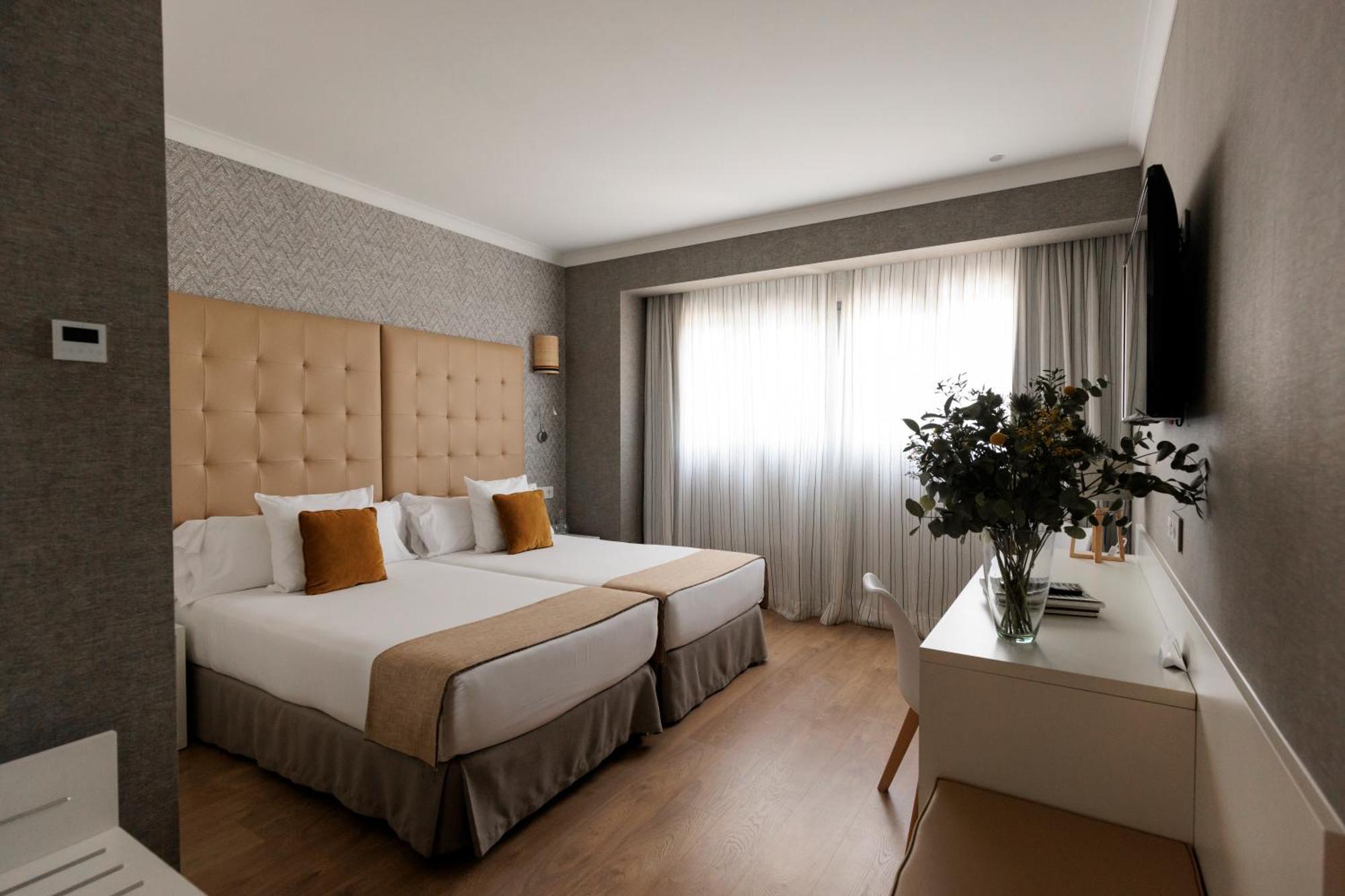 Hotel Pax Guadalajara Ngoại thất bức ảnh